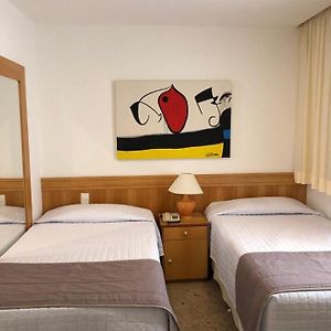 Habitación de Lujo con 2 Camas Individuales
