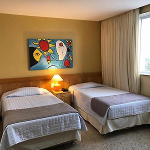 Habitación con 2 Camas Individuales